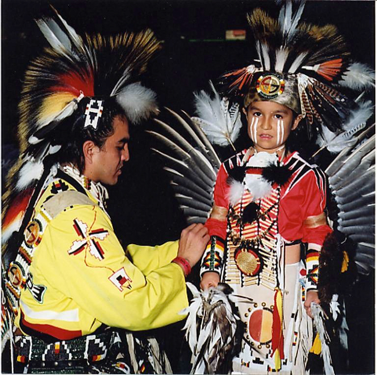 06-FATHER-AND-SON-Dancers-at-the-Canadian-Aboriginal-Festival-Toronto-2003